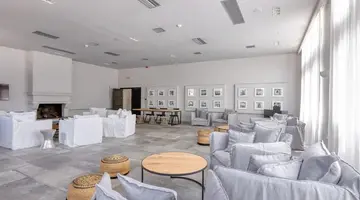 Minos Beach Art Hotel