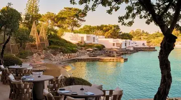Minos Beach Art Hotel