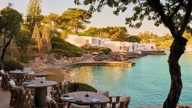 Minos Beach Art Hotel
