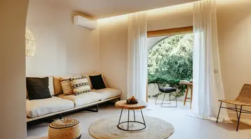 Minos Beach Art Hotel