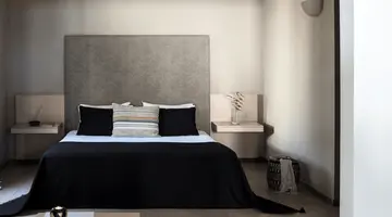 MINOS BEACH ART HOTEL