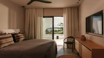 MINOS BEACH ART HOTEL