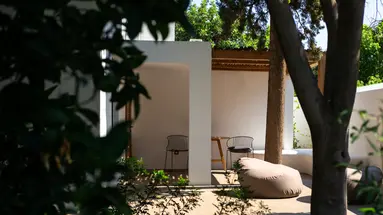 MINOS BEACH ART HOTEL