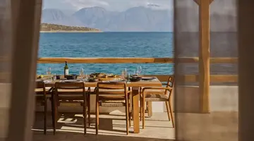 Minos Beach Art Hotel