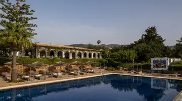 MINOS BEACH ART HOTEL