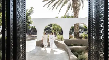 Minos Beach Art Hotel