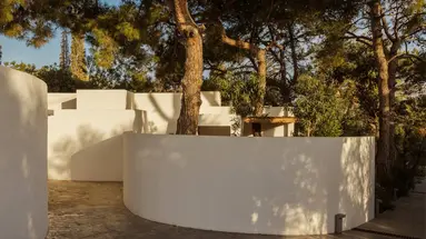 MINOS BEACH ART HOTEL