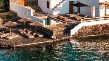 MINOS BEACH ART HOTEL