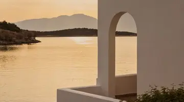 Minos Beach Art Hotel