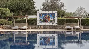 Minos Beach Art Hotel