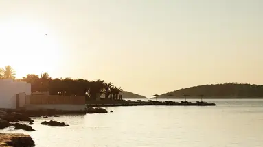 MINOS BEACH ART HOTEL