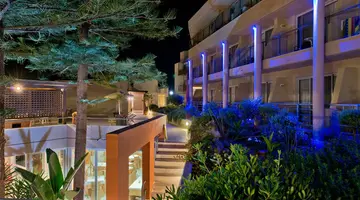Minos Hotel