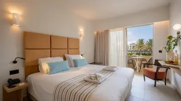 MINOS HOTEL