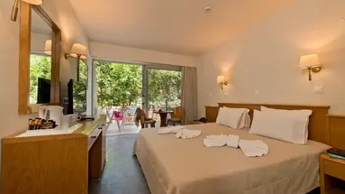 Minos Hotel