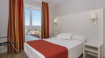 Minura Sur Menorca Hotel Suites & Waterpark