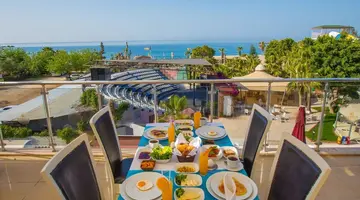 Mira Meridia Beach Resort Hotel