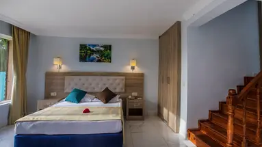 MIRA MERIDIA BEACH RESORT HOTEL