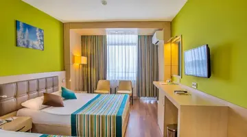 Mira Meridia Beach Resort Hotel
