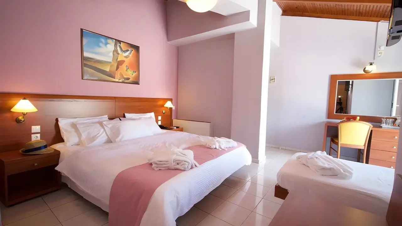 Mirabel City Center Hotel