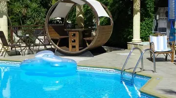 Mirabelle Hotel