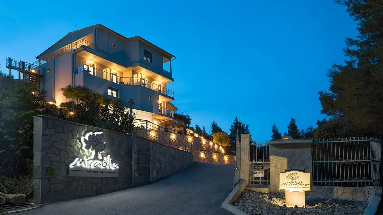 Mirabilia boutique hotel