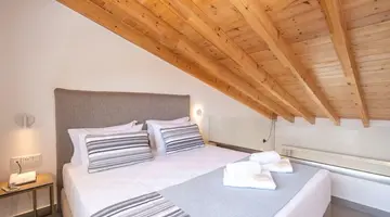 Mirablue Deluxe Residences
