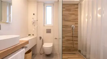 Mirablue Deluxe Residences