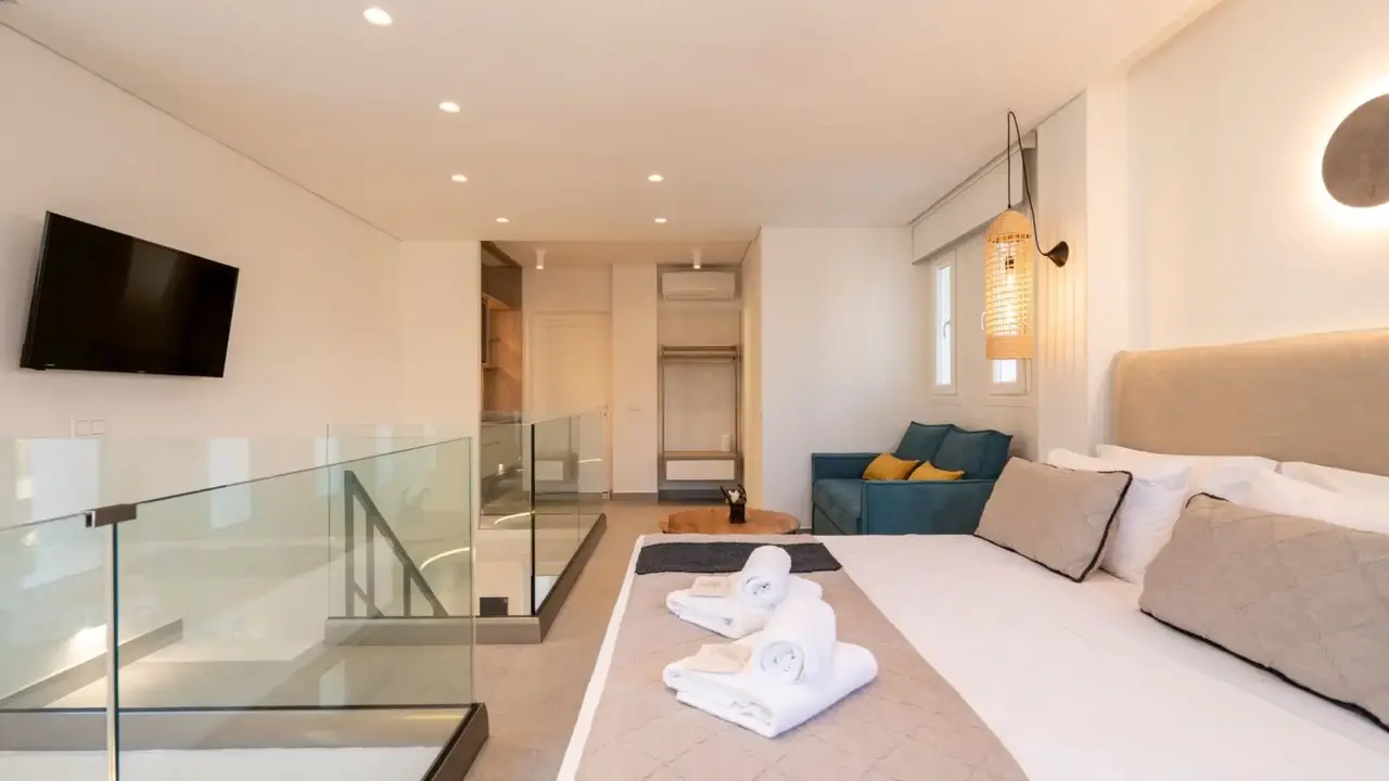 Mirablue Deluxe Residences