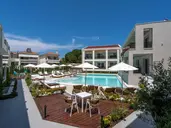 Mirablue Deluxe Residences