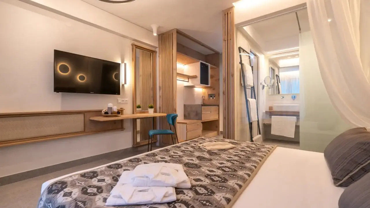 Mirablue Deluxe Residences