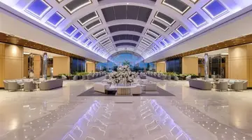 MIRACLE RESORT