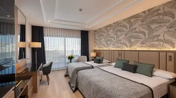 Miracle Resort