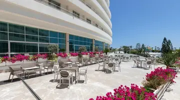 MIRACLE RESORT