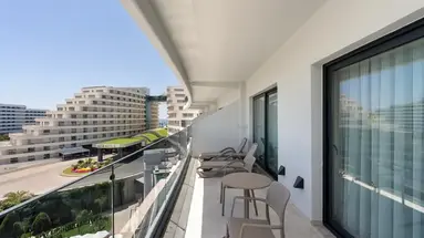 Miracle Resort