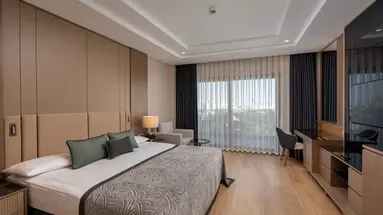 Miracle Resort