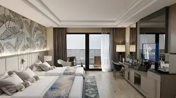 Miracle Resort