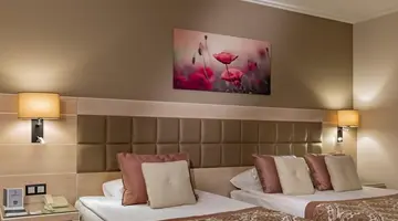 Miracle Resort
