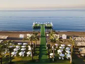 Miracle Resort