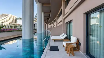 Miracle Resort