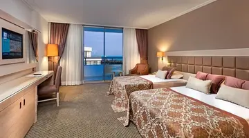 MIRACLE RESORT