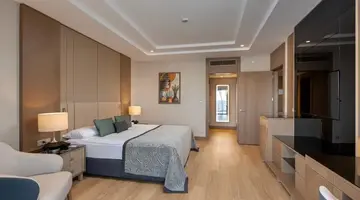 Miracle Resort