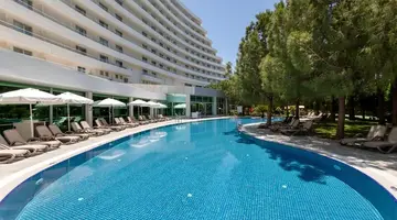 Miracle Resort