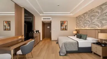 Miracle Resort
