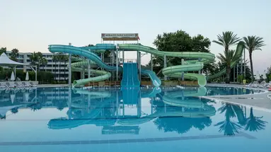 MIRAGE PARK RESORT