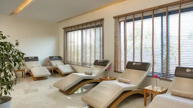 MIRAGE PARK RESORT