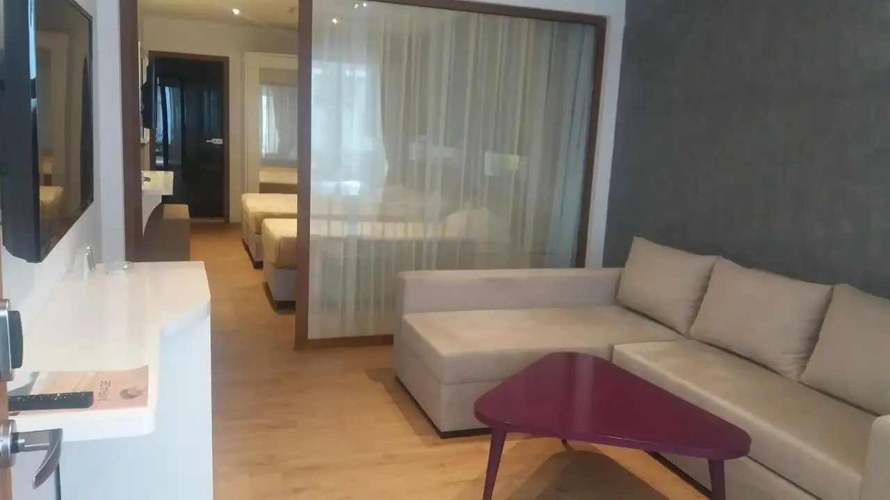 Mirage World