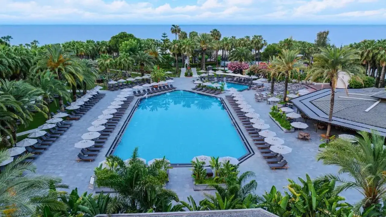 MIRAMARE BEACH HOTEL