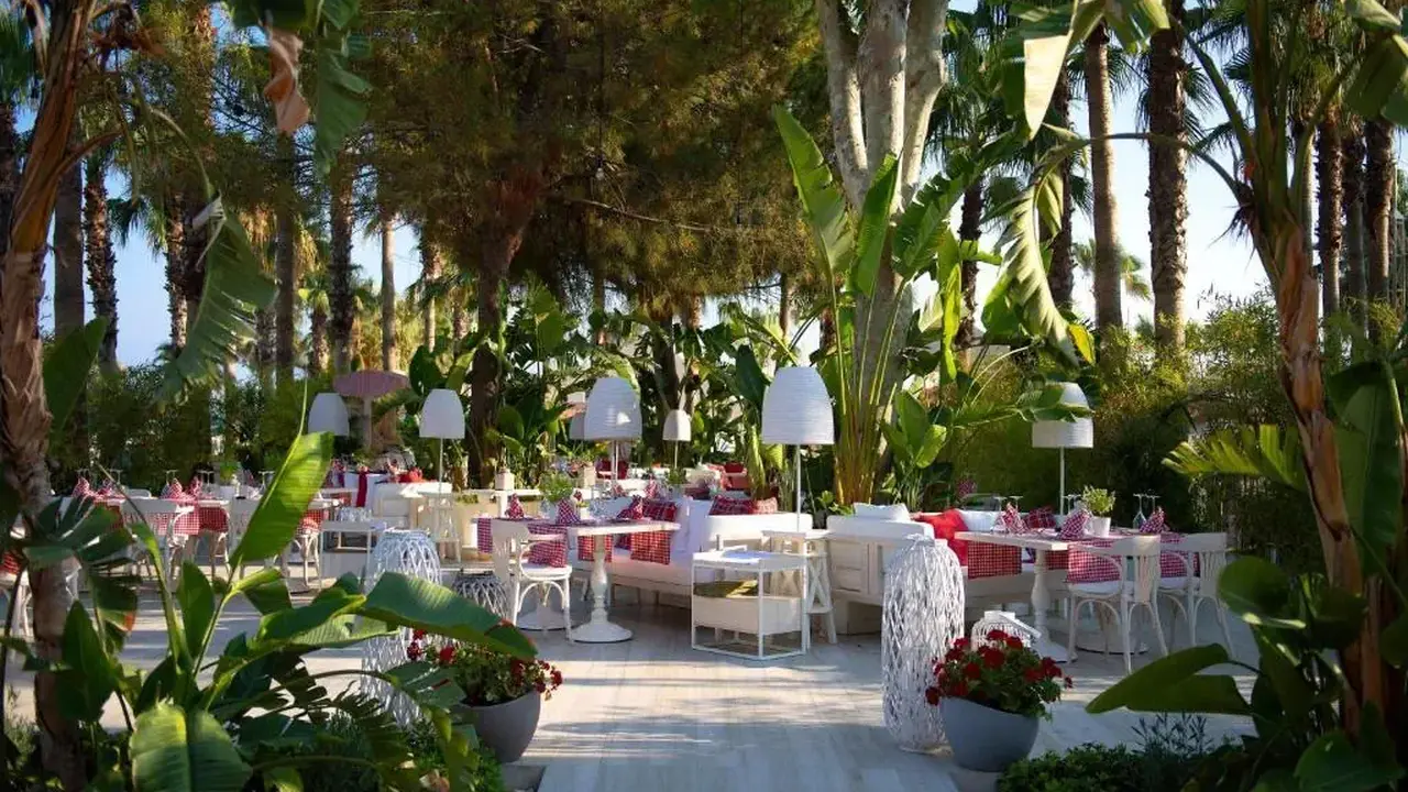 MIRAMARE BEACH HOTEL