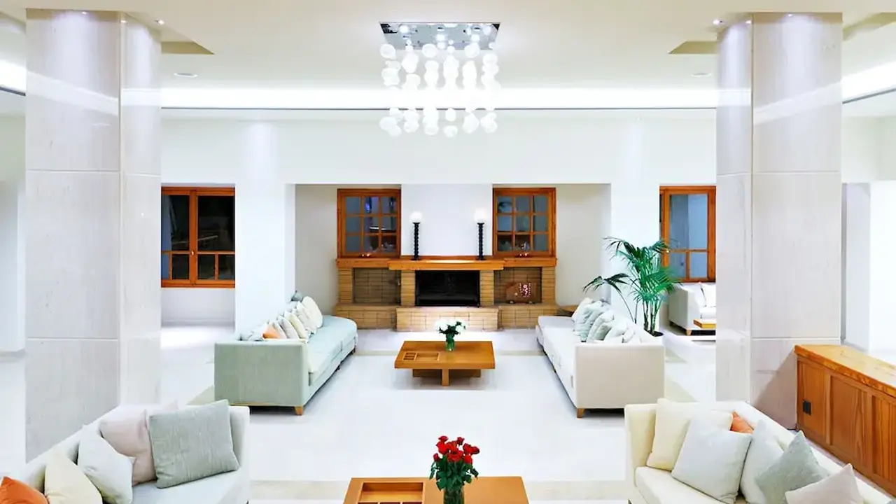 Miramare Hotel Eretria