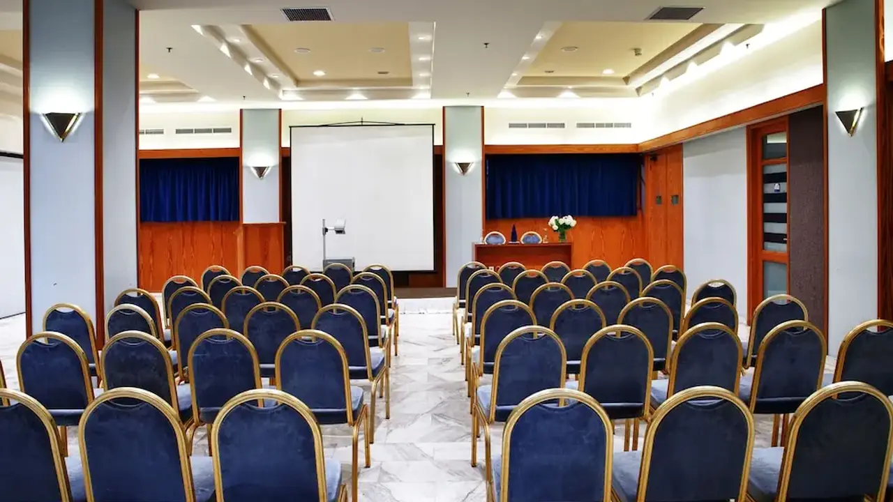 Miramare Hotel Eretria